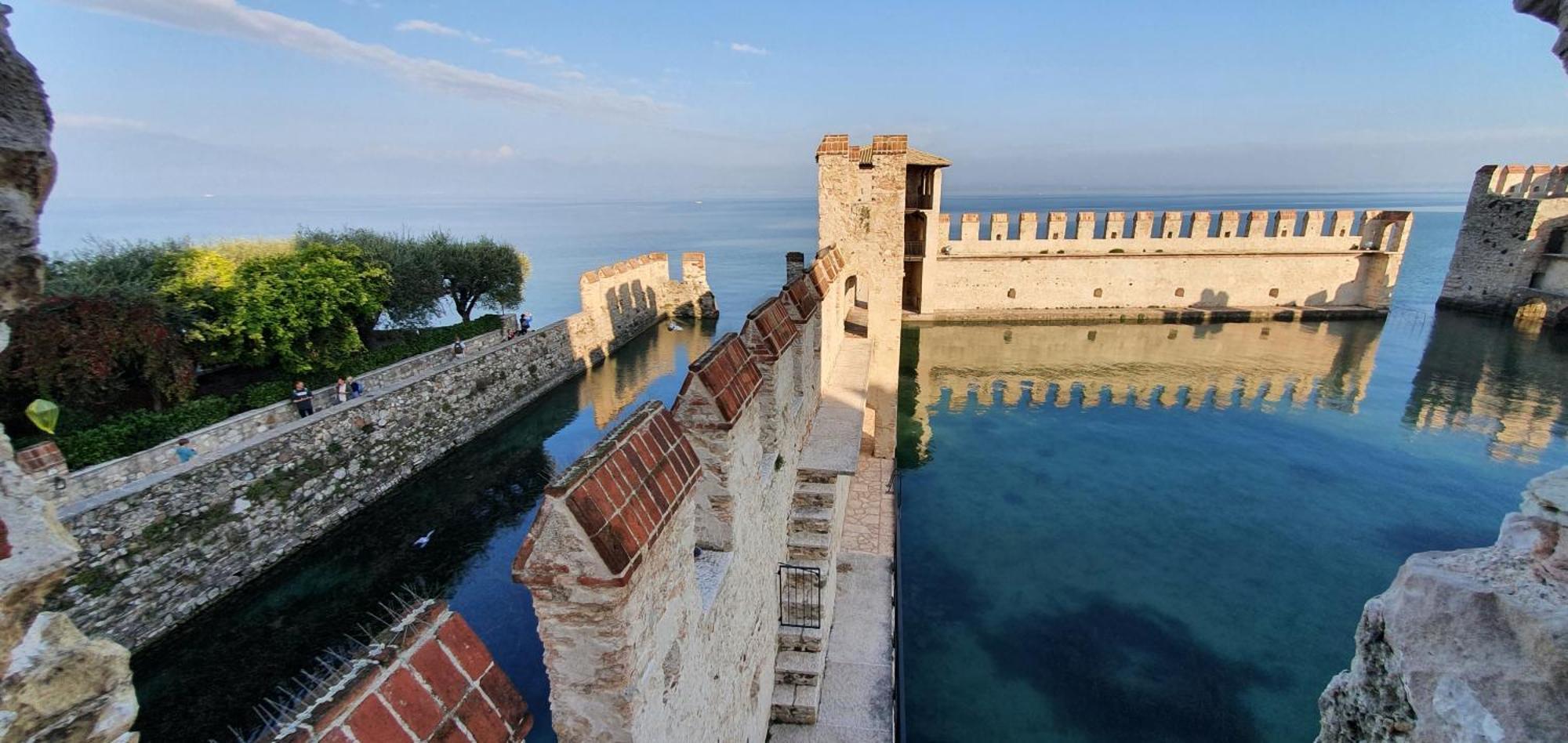 דירות Sirmione4U - Domus By The Castle מראה חיצוני תמונה