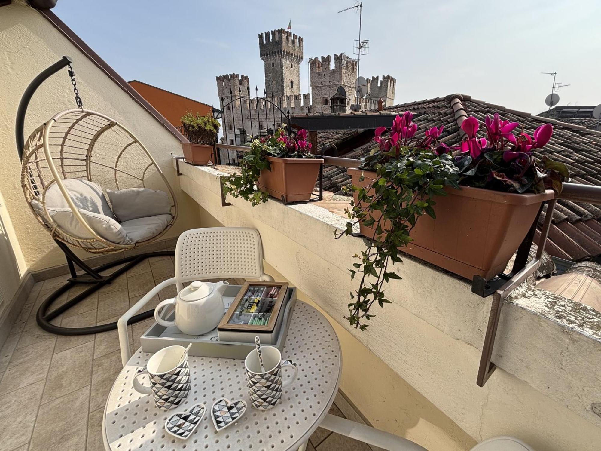 דירות Sirmione4U - Domus By The Castle מראה חיצוני תמונה